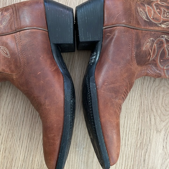 Women's Ariat Heritage Western Cowboy R Toe Boot Style10001015 (15702) Size 6.5B - Picture 6 of 12